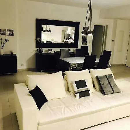 Appartement De Standing, 2 Chambres, Vue Mer Dans Une Residence Securisee Apartamento